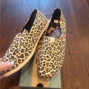 Toms Leopard Print Flats